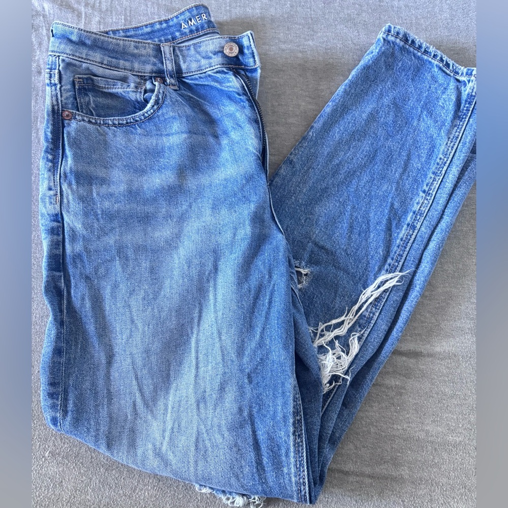 American Eagle Outfitters Light Blue Denim Jeans